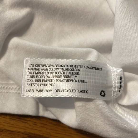 White crop T-shirt - Picture 5 of 6